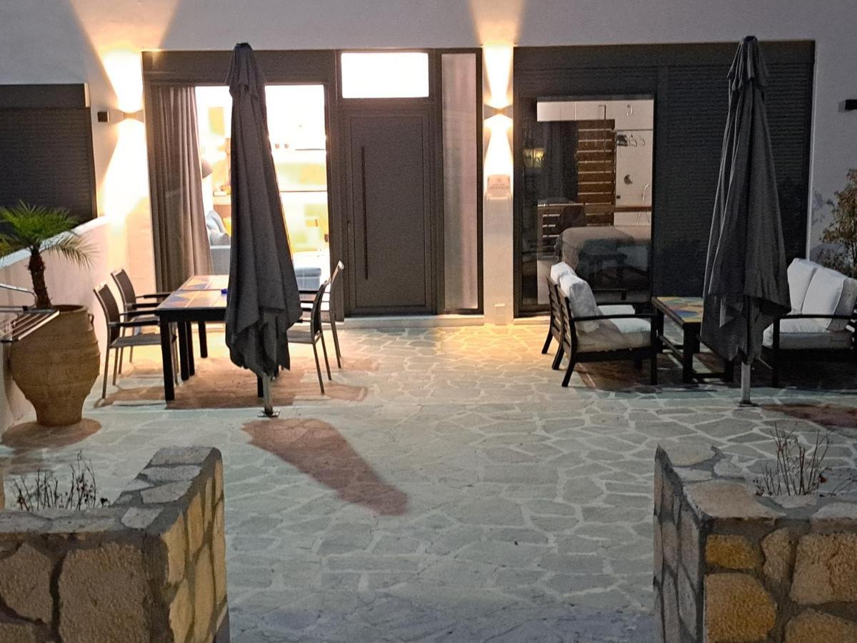 Courtyard Luxury Suites “ Apostolos” Pefki Esterno foto